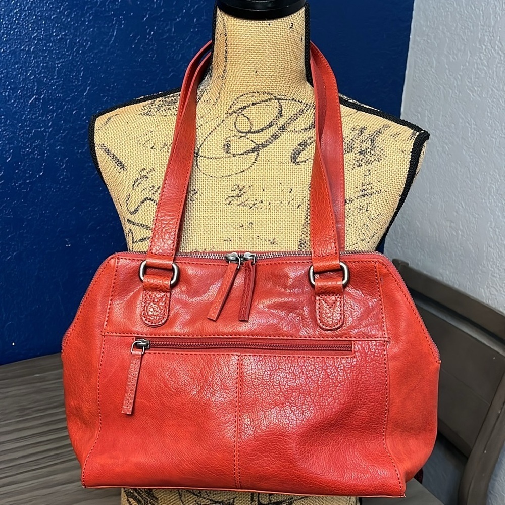 SPIKES & SPARROW RED LEATHER SHOULDER BAG - Picture 3 of 16